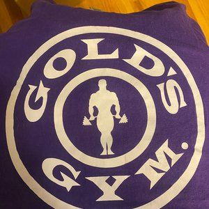 Gold's Gym tshirt